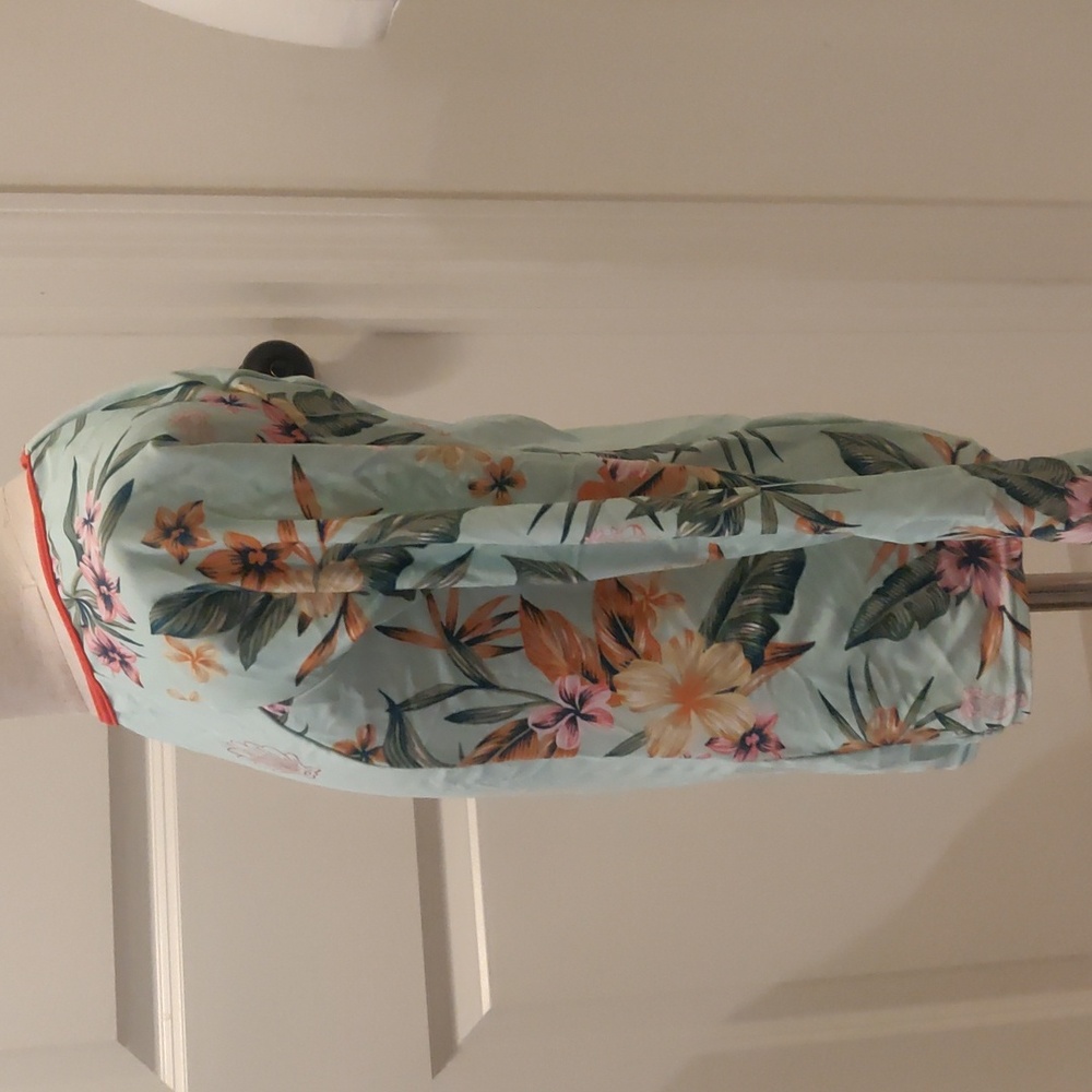 NWT Roxy Girl Disney’s Heritage Flora LS RashGuard - Picture 3 of 7